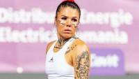 우크라이나 테니스 선수 올리니코바, WTA 8강 진출…러시아 대회 출전 헝가리 선수와 악수 거부