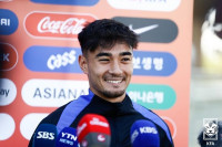 “어디서든 통한다” 홍명보의 숨은 카드 옌스… 미드필더에서 윙백까지 소화하는 ‘월드컵’ 필승 병기