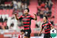 [현장리뷰] ‘이호재 PK 쐐기+디오고 퇴장’ 수적 우세 앞세운 포항, 대전에 1-0 승리…홈 팬들 앞 2연승