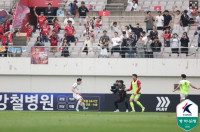‘김인균 결승골’ 김천, 서울 3-2로 재역전승… 시즌 첫 연승 달성