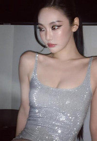닝닝, 사람이야 AI야…충격적 인형 비주얼